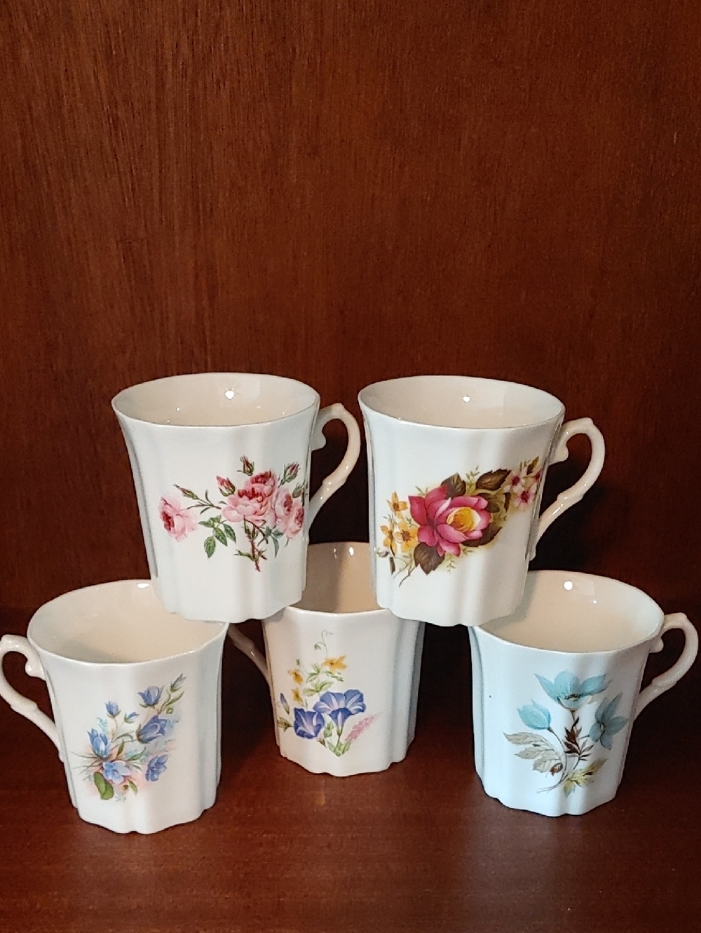Royal Grafton Mugs (5)